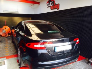 jaguar xf 3.0d 275km dyn